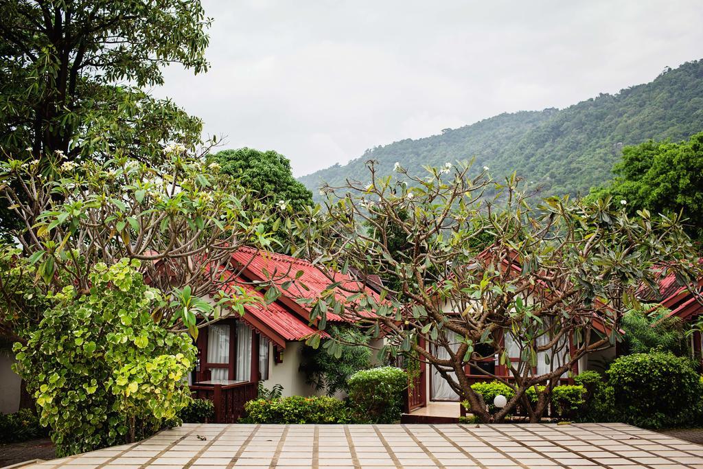 Buri Beach Resort Ko Pha Ngan Bagian luar foto